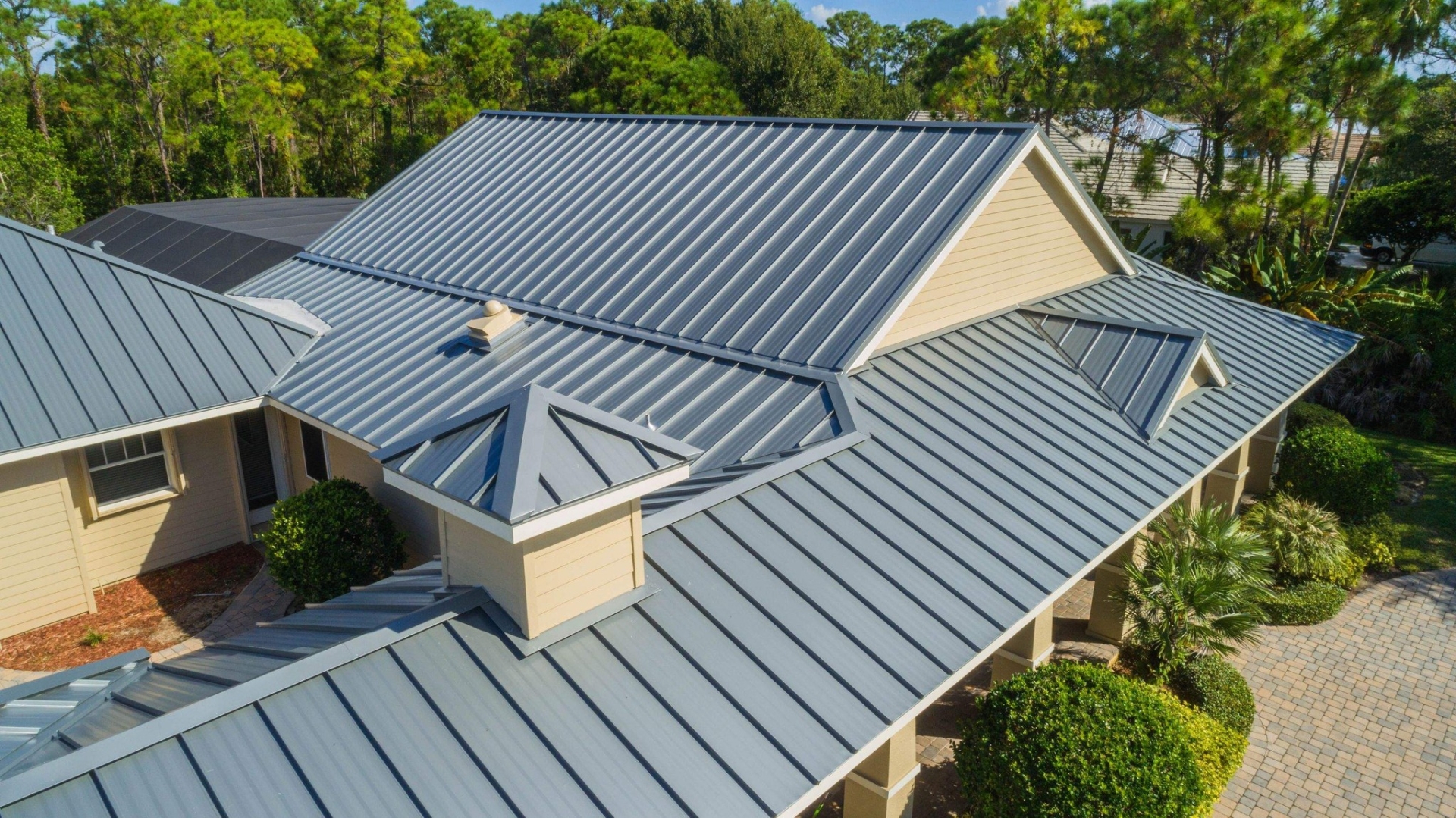 Things to know about vertical rib metal roofs