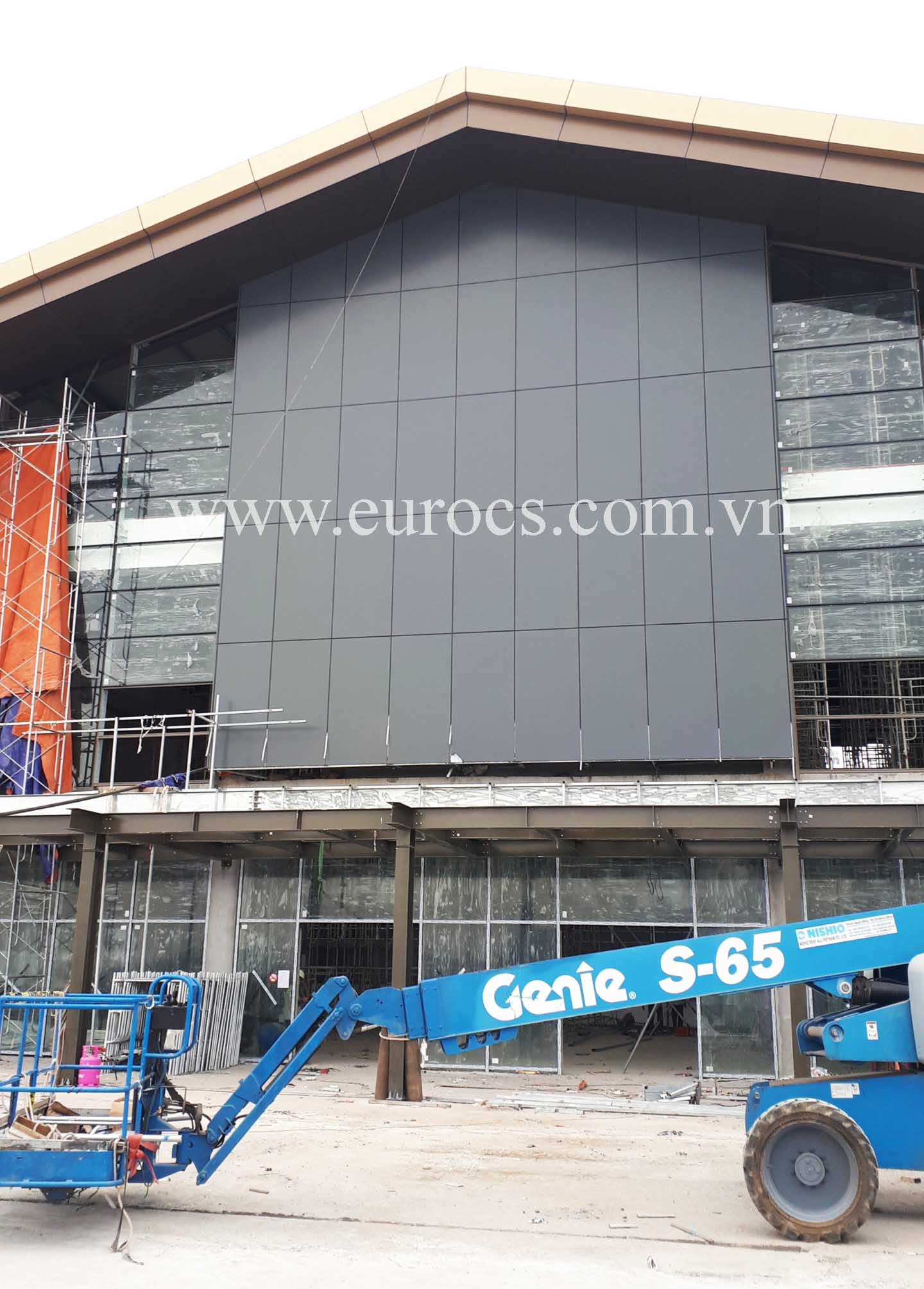 Cat Hai - Phu Long line cable car station project