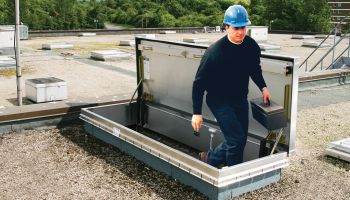 5 lí do nên sử dụng cửa lên mái EuroDor